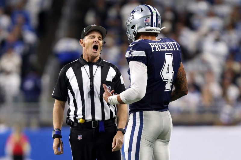 Refs make headlines with questionable call again on ‘TNF’