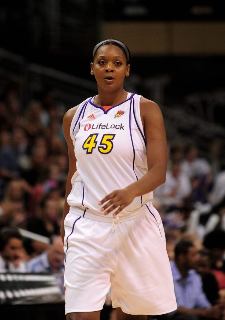 Two-time WNBA champion Kara Braxton dies, league announces